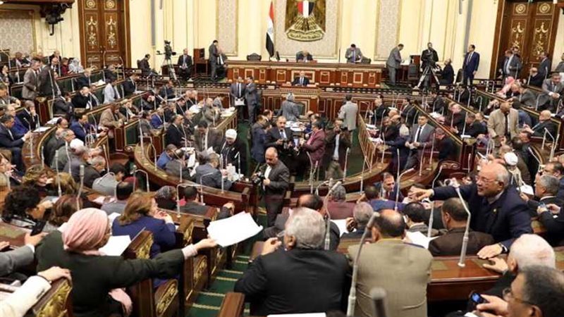 رئيس النواب يطالب