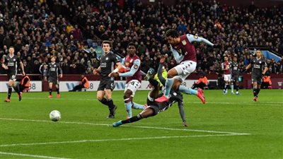 «تريزيجيه» يُسجل هدف تأهل أستون فيلا لنهائي كأس كاراباو