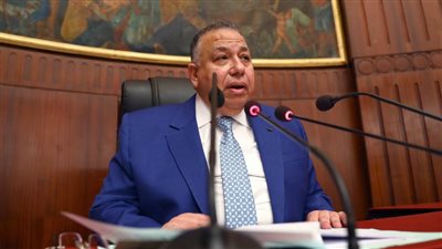 سياسيون: هناك رغبة من الرئيس لتقوية العمل السياسي