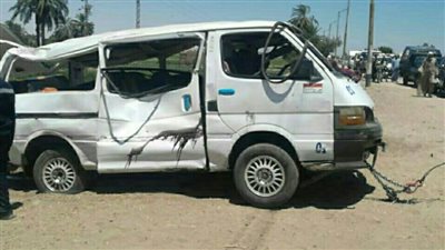 بالأسماء.. إصابة 4 في حادث تصادم ميكروباص بأسيوط
