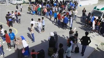 اللاجئين تعلق العمل بمقر طالبي اللجوء في طرابلس