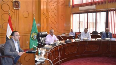 محافظ الإسماعيلية يؤكد على أهمية دور نواب البرلمان في التوعية الجماهرية  