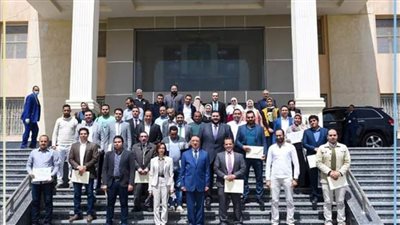 الشريف يكرم أبطال الجيش الأبيض بالإسكندرية