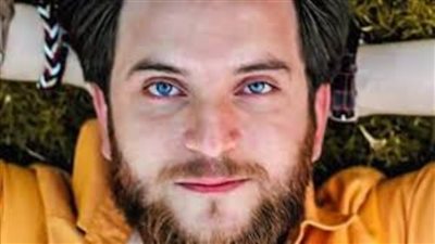 الفنان غباشي يشارك في مسلسلين برمضان.. بعد أن خطف الأنظار بإعلانه الجديد