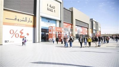  توافد عشرات الآلاف لمعرض الكتاب 