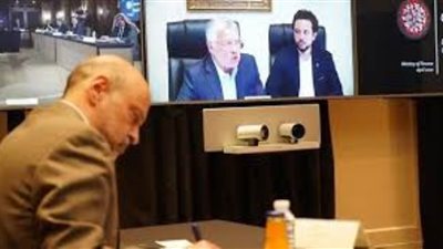 ملك الأردن يوجه بدراسة إمكانية التدرج في استئناف عمل القطاعات الإنتاجية