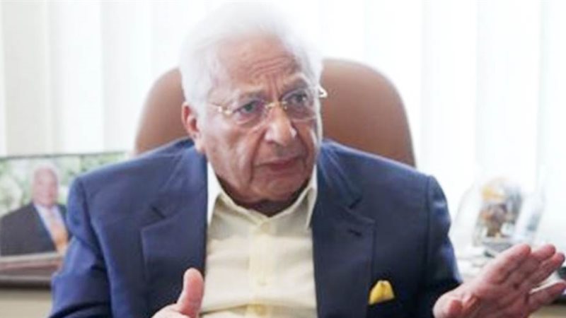 الدكتور أحمد عكاشة