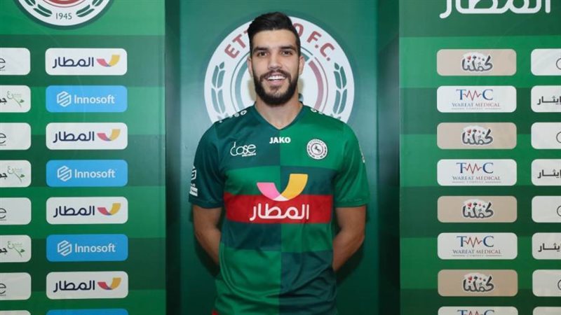 مهاجم الأهلي المعار