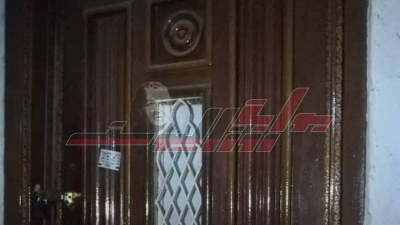 شقة زوج وزوجته ماتا