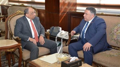 وزير التنمية ومحافظ البحر الأحمر يذللان معوقات المستثمرين