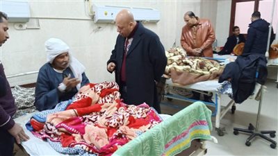 ضبط عامل يبيع الأدوية بحميات منفلوط