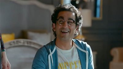 هنيدي وحلمي والسقا في الأسانسير