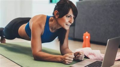 ٣ أخطاء يجب تجنبها عند ممارسة الرياضة في المنزل