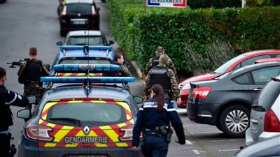 مقتل عسكري هاجم دركيا بالسلاح الأبيض شرقي فرنسا