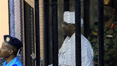 محكمة سودانية تؤيد إيداع البشير في مؤسسة إصلاحية لإدانته بالفساد‎