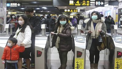 واشنطن بوست: تفشي كورونا يتحول إلى أزمة سياسية  