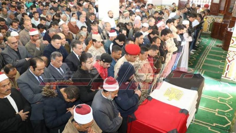 وفود شعبية في جنازة