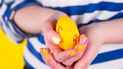 من غير خروج وزحمة.. احتفلي بأعياد الربيع وشم النسيم على أظافرك