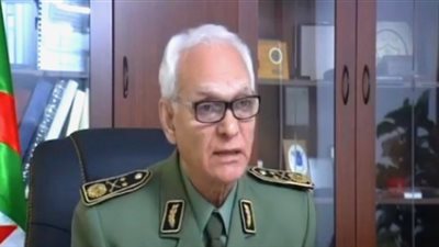 مدير الصحة العسكرية بالجزائر يؤكد توافر كل الامكانيات لمواجهة  كورونا