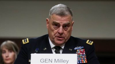 قائد الجيش الأمريكي: لا تظنوا أن كورونا أضعف قدراتنا فنحن جاهزون لأي تهديد