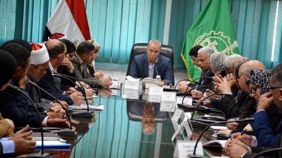 محافظ القليوبية يشدد على طرق الوقاية من الفيروسات