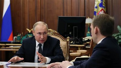 عاجل..المتحدث باسم الكرملين يكشف عن حالة بوتين الصحية