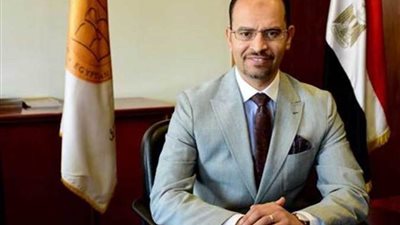 بنك مصر يتعاقد مع المعهد المصرفي لتدريب ١٨ الف موظف عن بُعد