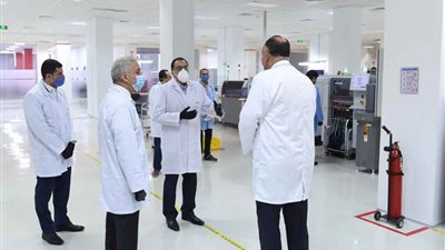 عاجل.. مدبولي يشيد بجودة الصناعات وإجراءات الوقاية من كورونا