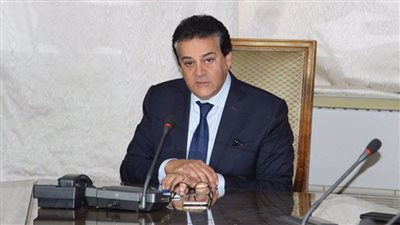وزير التعليم العالي يحيل شركة الأمن بجامعة الإسكندرية للتحقيق
