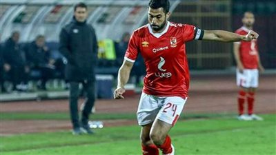 عاجل.. نجوم على رادار الأهلي لخلافة أحمد فتحي