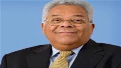 رئيس اتحاد المصريين بالسعودية: السفارة تطمئن الجميع حول رحلات العودة للوطن