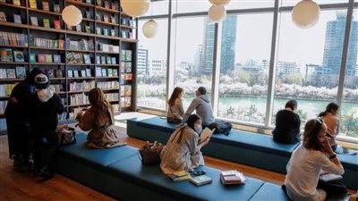 الحزب الحاكم بكوريا الجنوبية يأمل الفوز بالأغليبة على أكتاف الجائحة