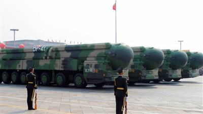 الناتو : على الصين أن تنضم إلى آلية الرقابة على الأسلحة مع واشنطن وموسكو