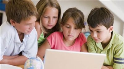 تعرف.. كيف تحمي أطفالك من الدخول إلى مواقع العنف والإثارة الجنسية على الإنترنت؟!