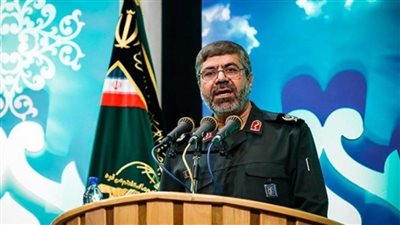 قادة الحرس الثوري في إيران يتبرعون بـ20% من رواتبهم لصالح المتضررين من كورونا