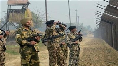 مقتل وإصابة باكستانيين اثنين في قصف للقوات الهندية 