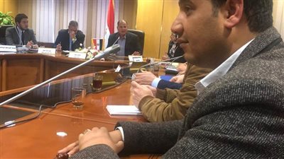 شباب المصريين الأحرار يلتقي محافظ أسيوط