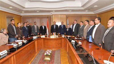 محافظ أسيوط يحث الشباب على المشاركة في الملتقى التوظيفي