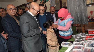 فحص 63 ألف طالب في 