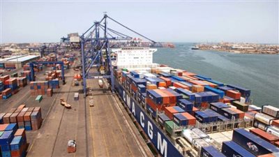 انخفاض الصادرات الصينية 5ر3% وارتفاع الواردات 4ر2% في مارس الماضي