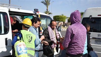 عاجل.. جهاز بدر يواصل حملات تطهير وتعقيم وسائل المواصلات