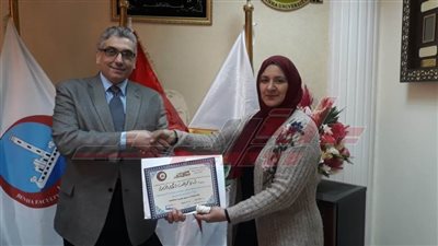 مستشفيات بنها الجامعية تنجز ١٠٠٪؜ في الرد على الشكاوى الإلكترونية