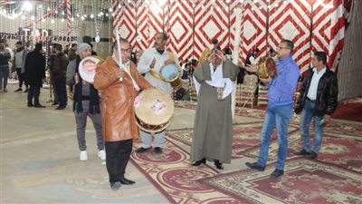  احتفالية شعبية بجامعة المنصورة على هامش اجتماع عمداء كليات الآداب العرب