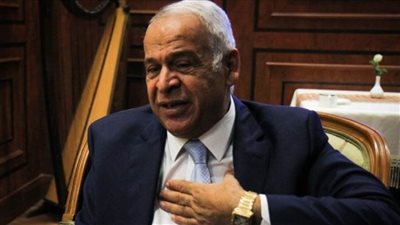 فرج عامر يطالب بتنفيذ توجهيات الرئيس عبد الفتاح السيسي