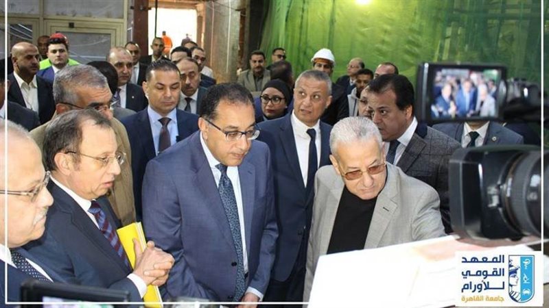 رئيس وزراء يتفقد