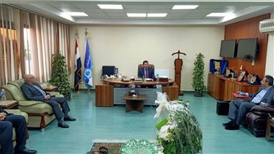 وزير الرياضة يشيد بمبادرة 