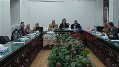 أستاذة ميكروبيولوجي توضح أنواع البروتينات المحيطة بفيروس كورونا