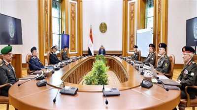 موجز 24 ..السيسي يجتمع بقادة القوات المسلحة.. والأمن يتمكن من اقتحام وكر إرهابى بالأميرية 