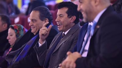 بالصور.. وزير الرياضة يشهد افتتاح البطولة الإفريقية للريشة الطائرة