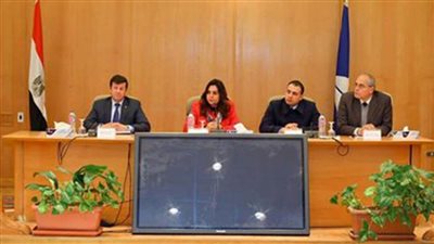 محافظ دمياط تناقش آليات تنفيذ منظومة التحول الرقمي 